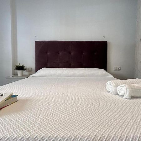 Piso Compartido Delyrent Acosta Hostel เฮน ภายนอก รูปภาพ