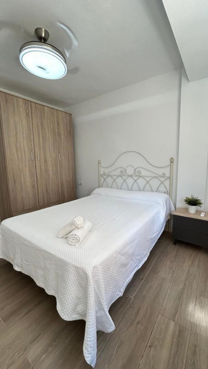 Piso Compartido Delyrent Acosta Hostel เฮน ภายนอก รูปภาพ