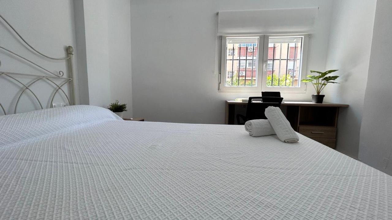 Piso Compartido Delyrent Acosta Hostel เฮน ภายนอก รูปภาพ
