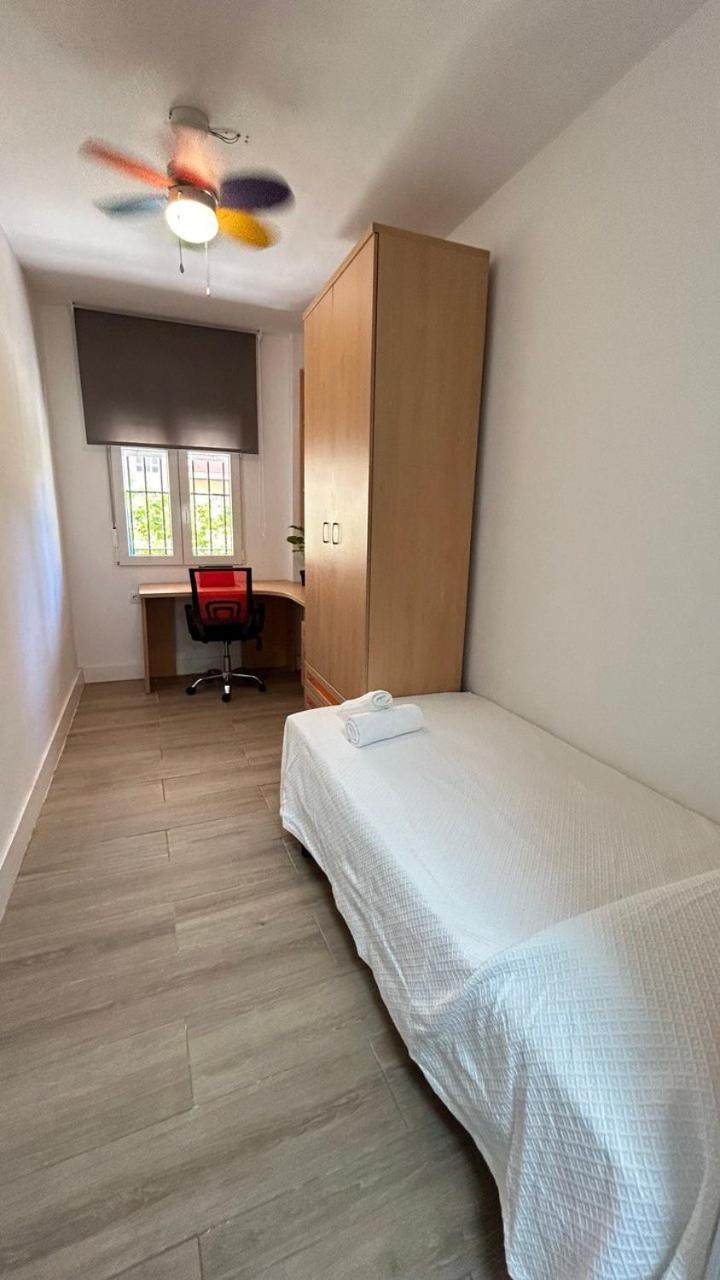 Piso Compartido Delyrent Acosta Hostel เฮน ภายนอก รูปภาพ